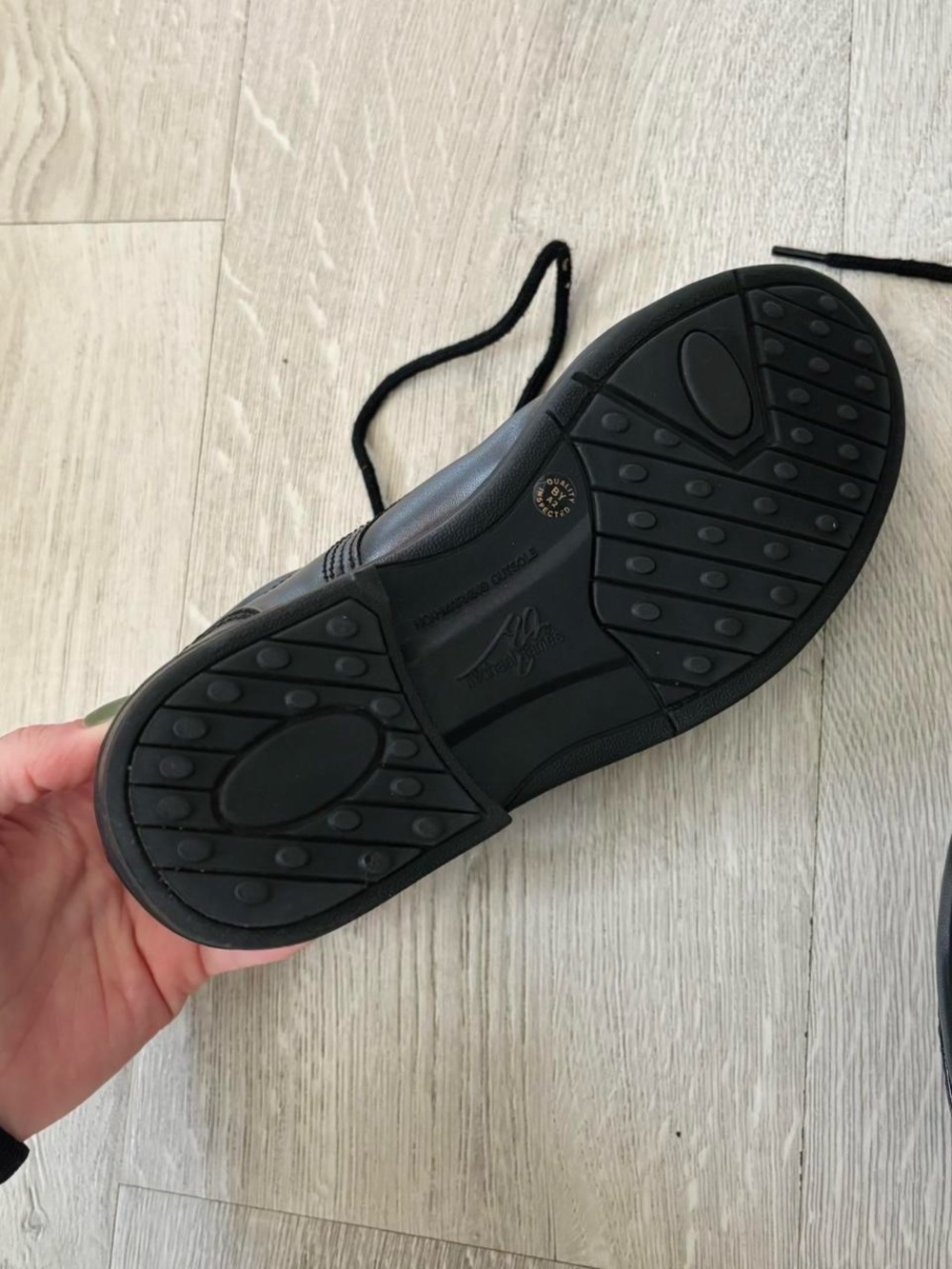 MICHAEL JAMES SHOES - Picture 2 of 4